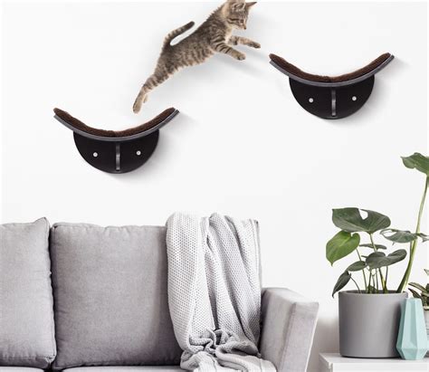 Škriabacia doska pre mačku pripevnená na stene