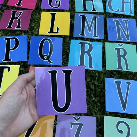 Ilustrácia s abecedou a zvieratkami