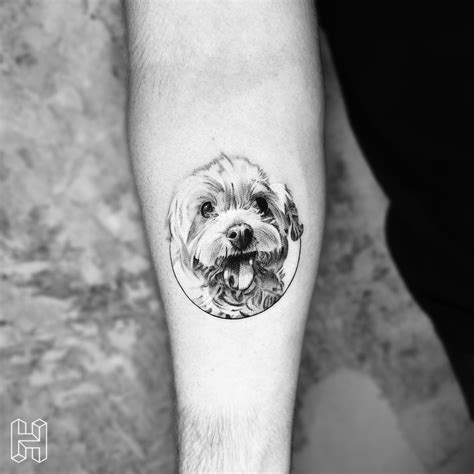 Ženské a mužské tetovanie psa