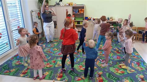 Bulteriér pri hre a cvičení