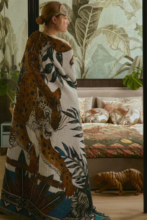 Deka s motívom husky v interiéri