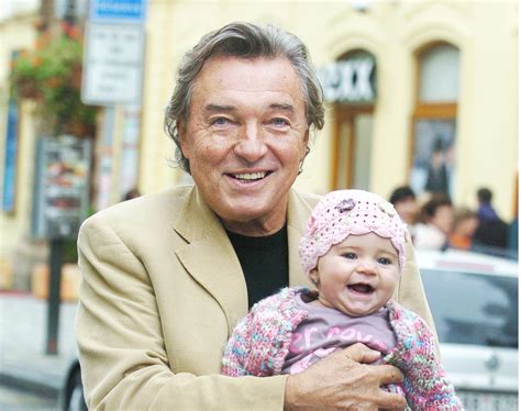 karel gott ako mladík