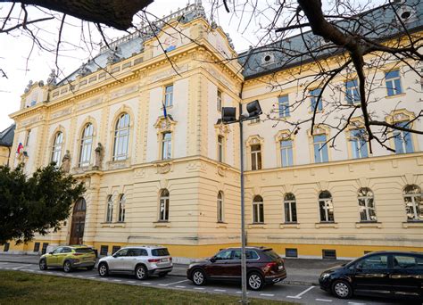 Budova Krajského súdu v Banskej Bystrici