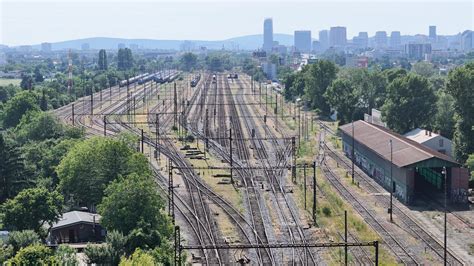 Mapa trás lodnej dopravy medzi Bratislavou a Viedňou