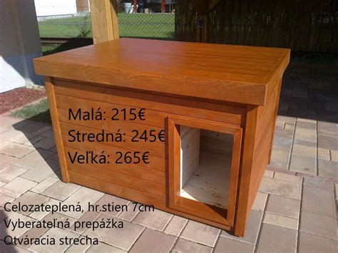 Zateplená psia búda so slamou