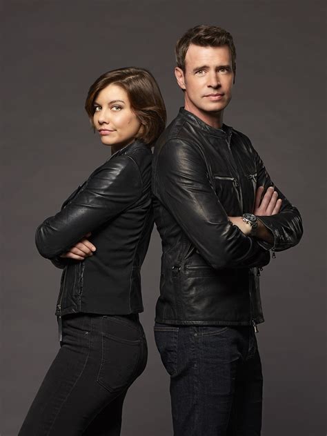 Scott Foley a Lauren Cohan v seriáli Whiskey Cavalier