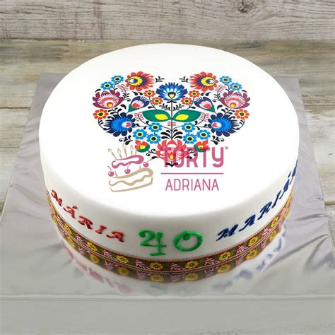 Jedlý obrázok s motívom psa a mačky na torte