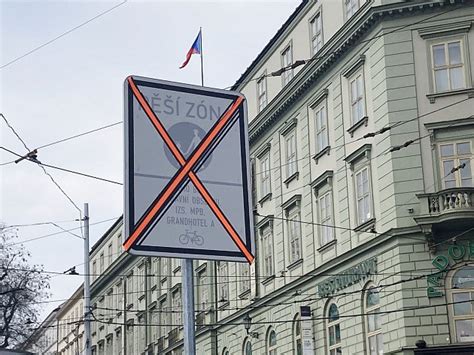 Ilustrácia červenej zóny - symbol nebezpečenstva