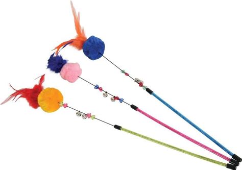 hračka pre mačku z kartónu a korkových zátok