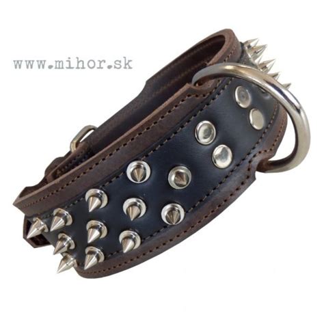 Detailný pohľad na ručne šitý kožený obojok