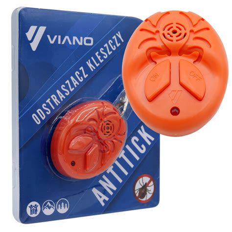 Koláž rôznych typov obojkov proti kliešťom