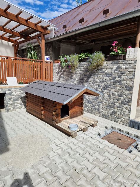 Potreby pre psa - oblečenie a búda