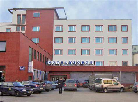 Hotel Zobor Nitra - poloha a vybavenie, infografika o kapacitách a službách