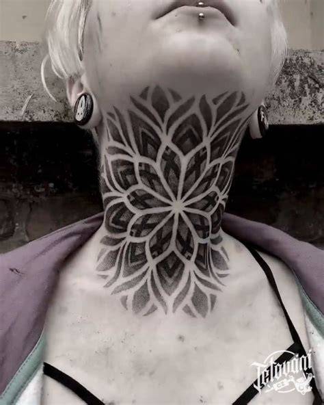 ukážka mandala dotwork na krku