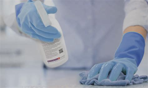 Ilustrácia polymérového dezinfekčného prostriedku