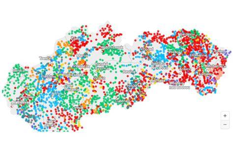 Ilustračná mapa mesta s dvomi rôznymi časťami a políčkami psov