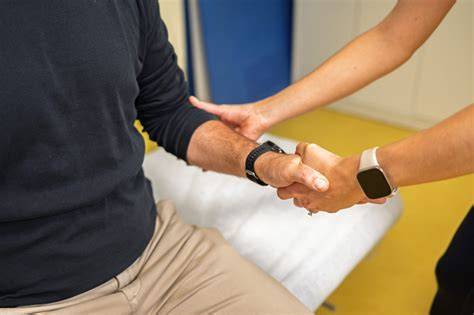 Infografika: Prehľad DBK, liečby a rehabilitácie