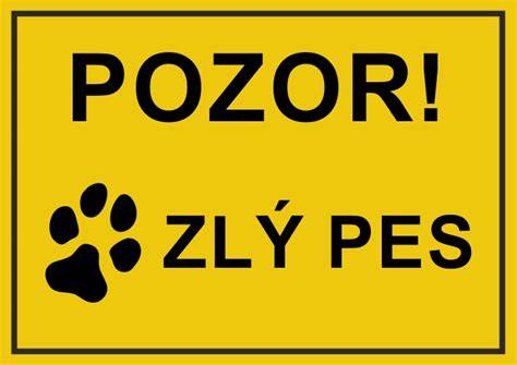 Obrázok drevenej tabuľky s gravírovaným nápisom Pozor zlý pes