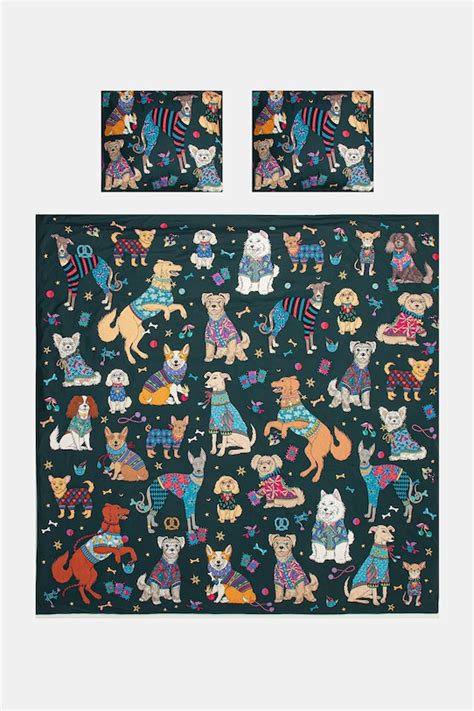 Ilustrácia rodinného balenia obliečok s motívom buldoga