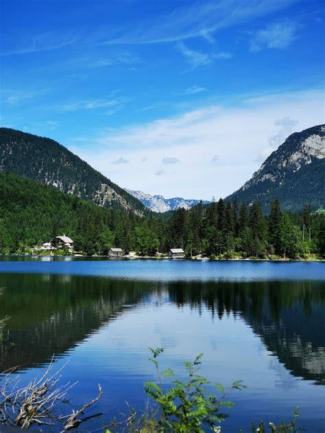 Ödensee v popolavej alpskej scenérii