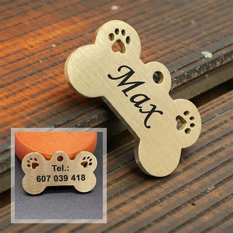 Psia známka s adresou