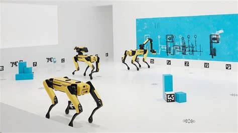 Obrázok ukazujúci moderné robotické psy a ich rozloženie komponentov