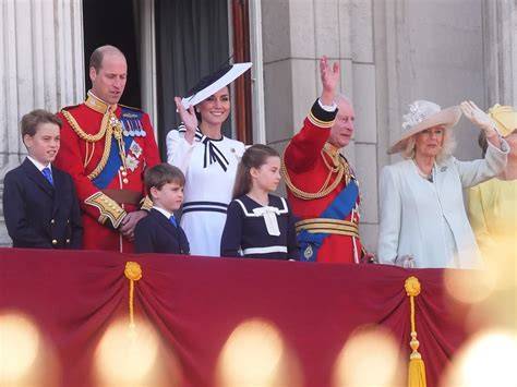 Obrázok s rodokmeňom corgiov a ich význam v britskej monarchii