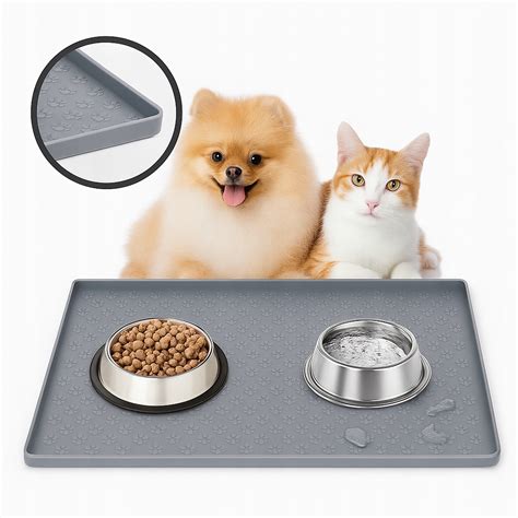 Misky s krmivom a vodou pre psa